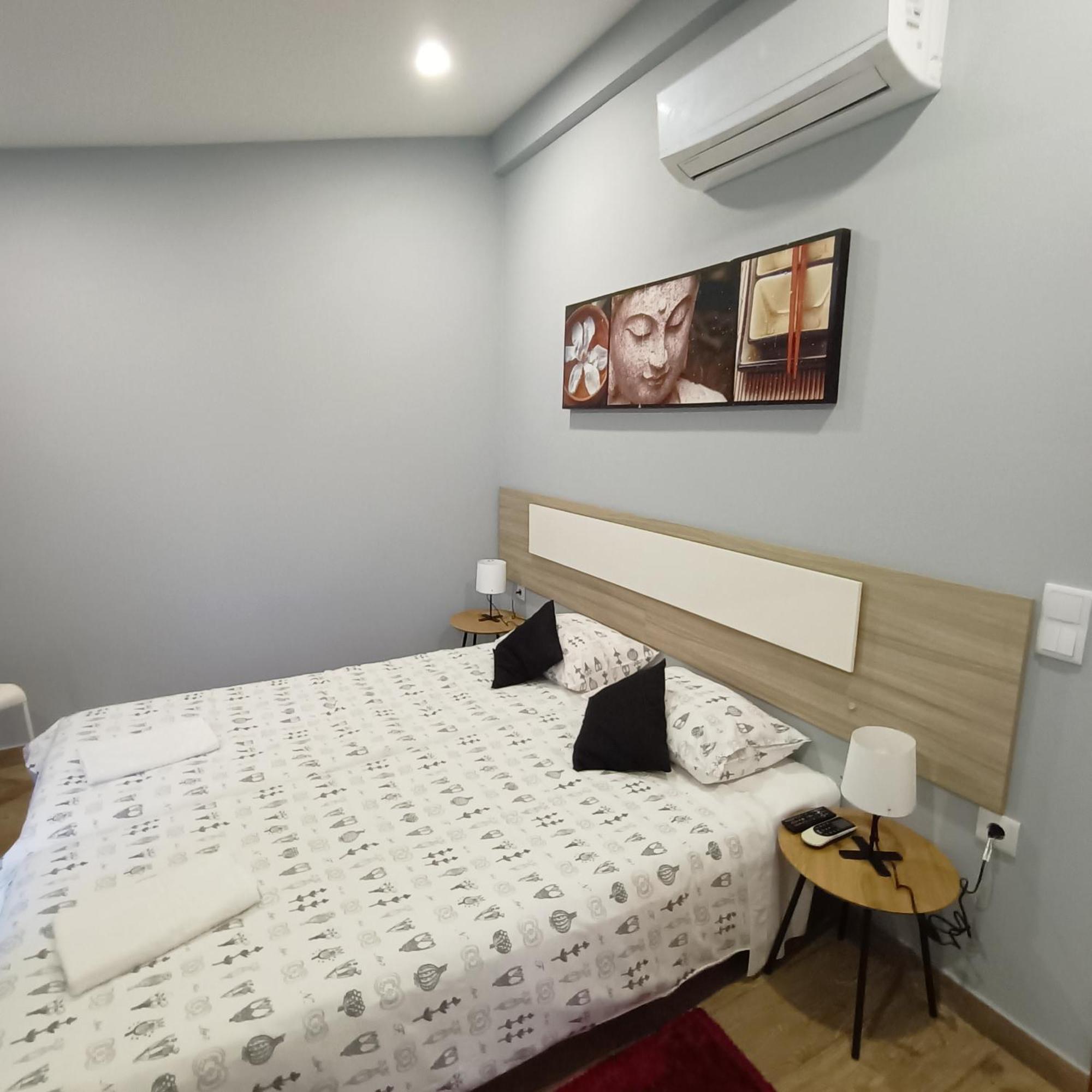 Good Vibes - Lagos Guesthouse Екстериор снимка